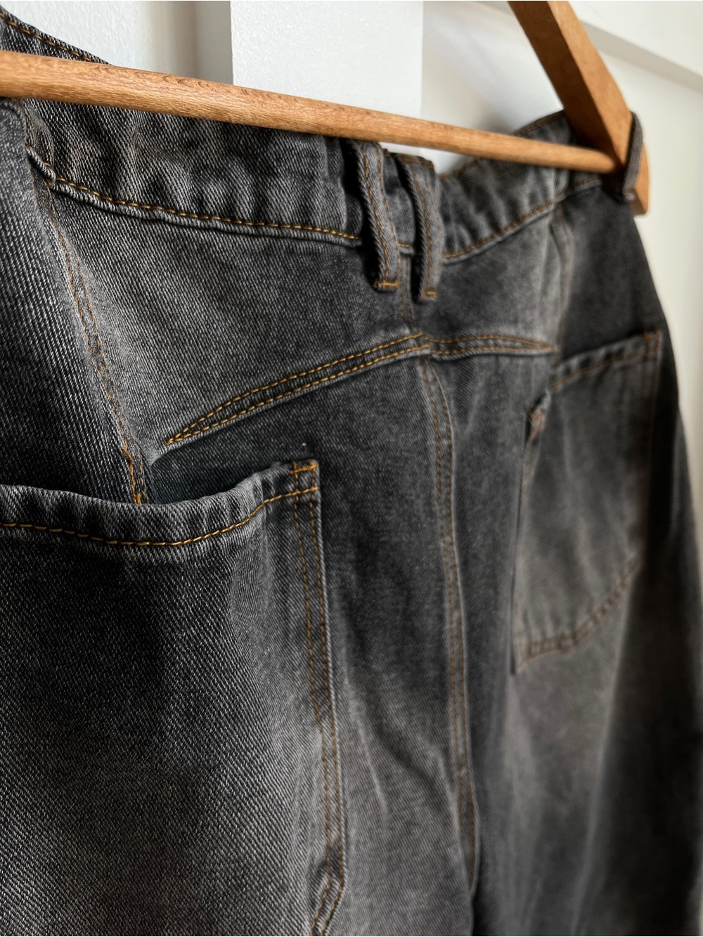 Women’s Barrel Washed Black Denim Jeans Size 12 - Picture 3 of 5